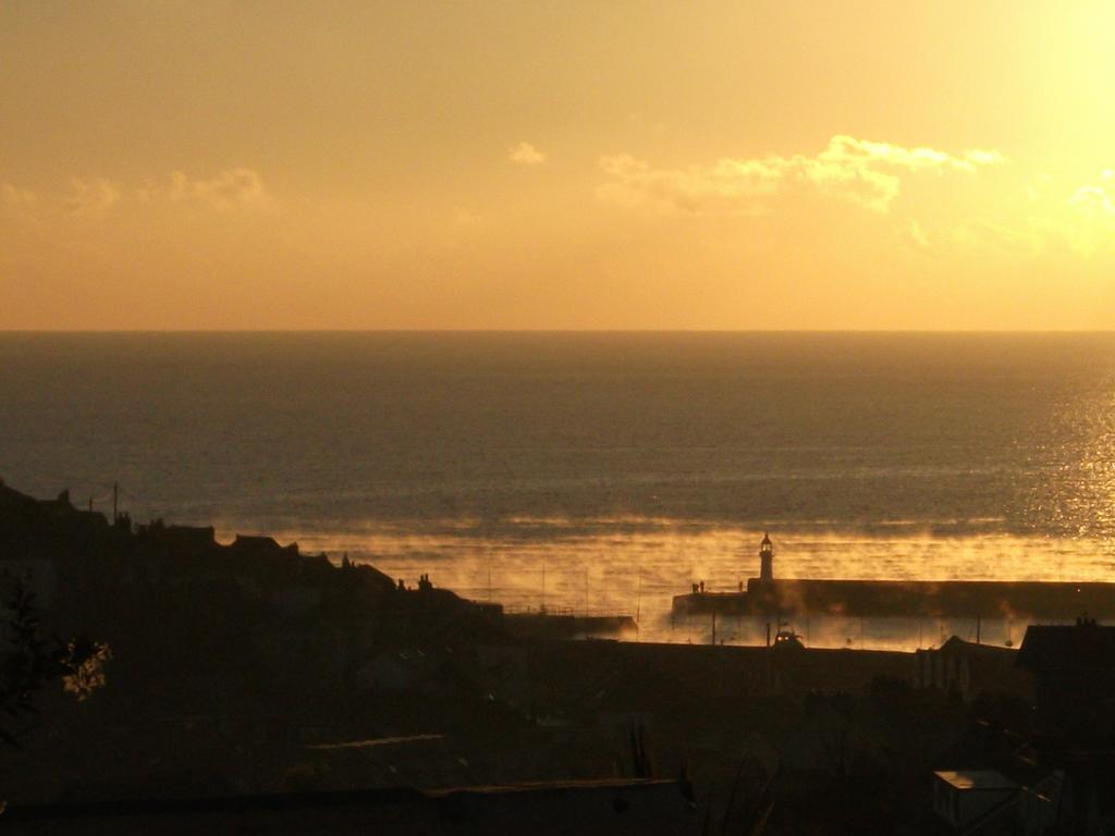 Bacchus Hotel Mevagissey Buitenkant foto